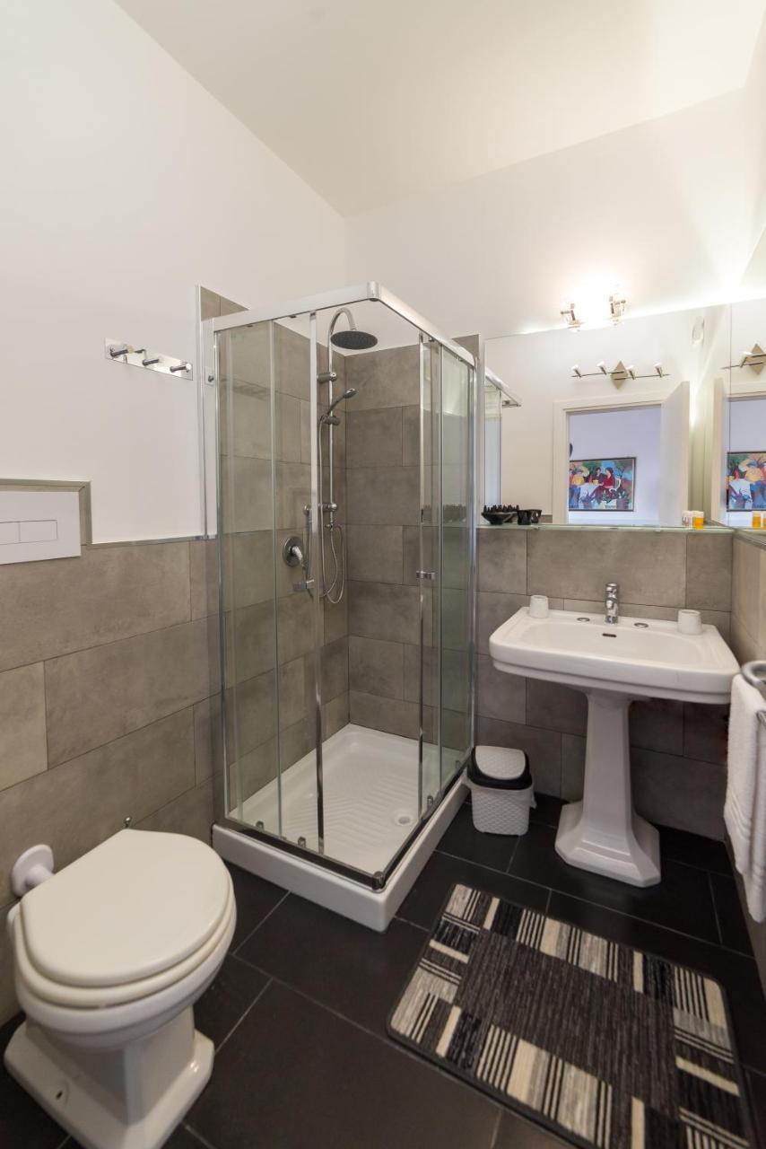Opera House Bed and breakfast 2*